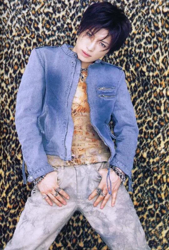 Gackt80-1.webp
