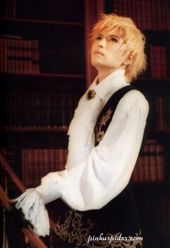 gackt9X-1.webp