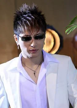 Gackt_march2006-1.webp