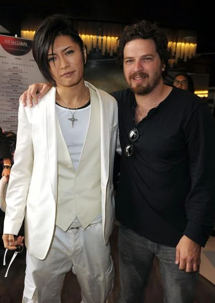 GacktCamuiIMGlobalChampagneBrunch2010_r9-1.webp