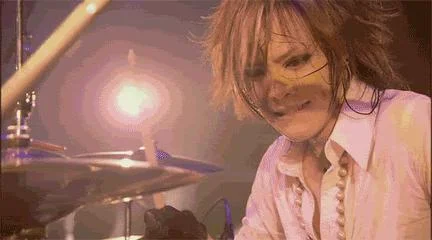gif_Kaigif-1.webp