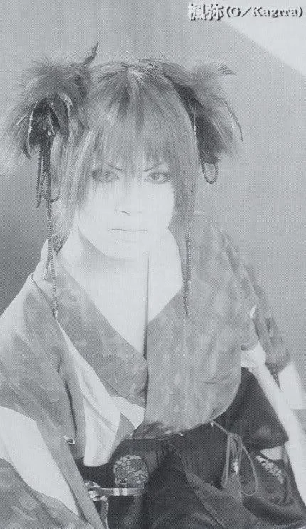girly34bw-1.webp