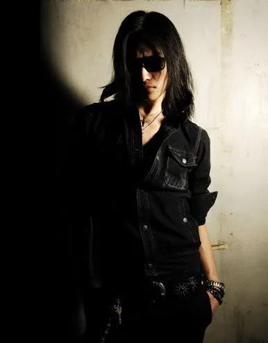 glass_skin_toshiya-1.webp