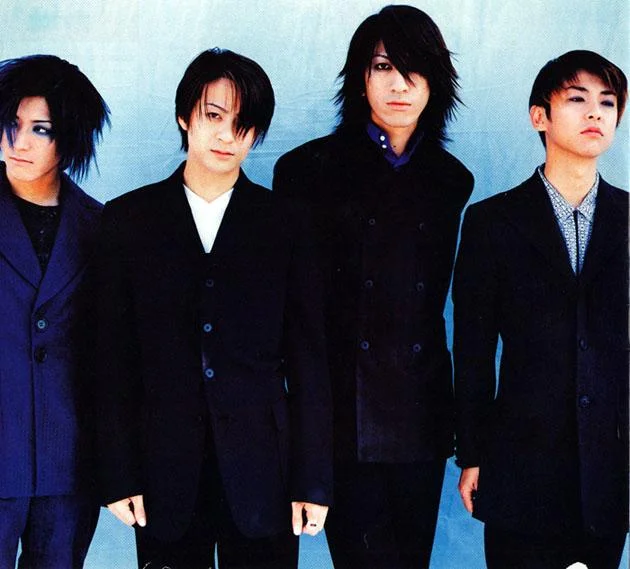 glay15-1.webp