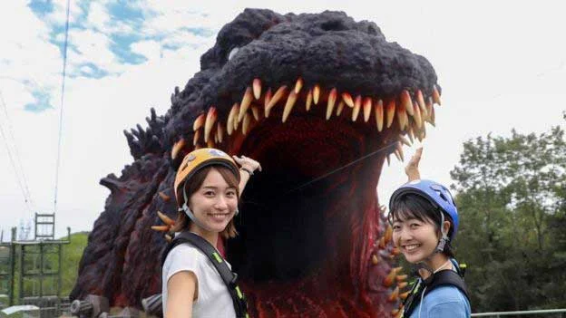 godzilla02.webp