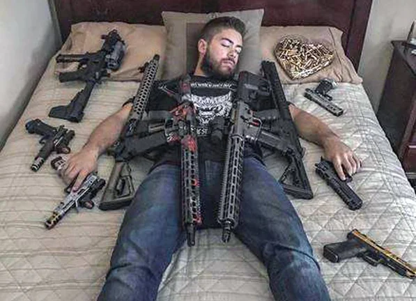gunLover.webp