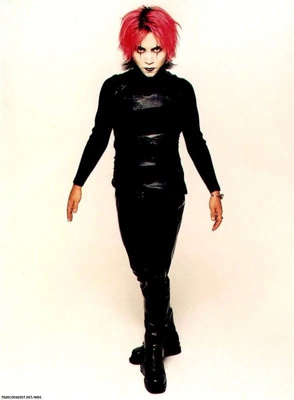 hide1542-1.webp