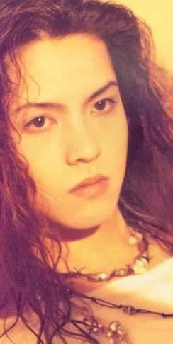 Hyde201301-1.webp