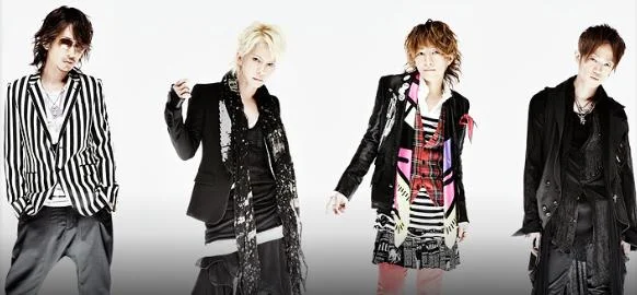 larcenciel2010oct-1.webp