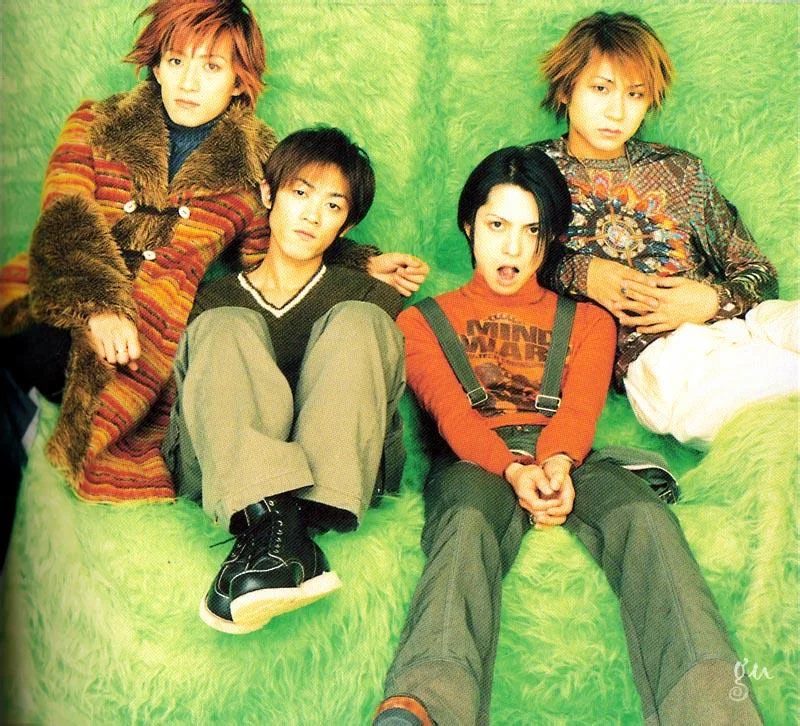 laruku1997_3-1.webp