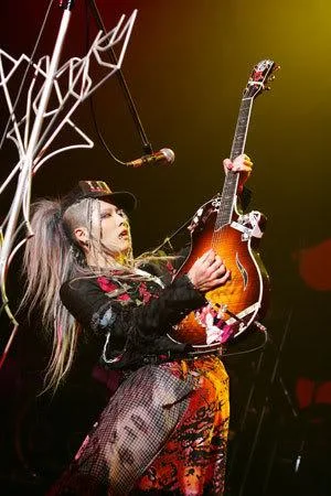live-1.webp
