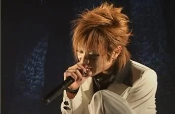macrographwataru_01-1.webp