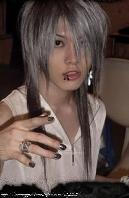 Miyavi1-1.webp