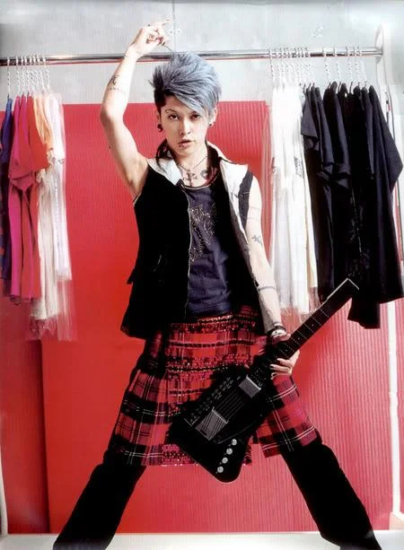 miyavi10clothesrack-1.webp