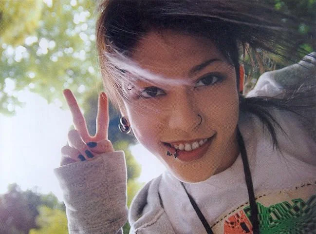 miyavi1915em-1.webp