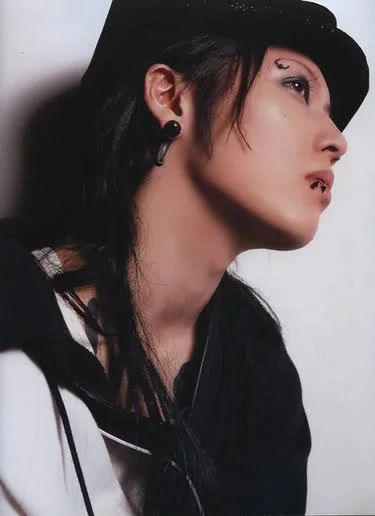miyavi2-2.webp