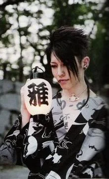 Miyavi_110-1.webp