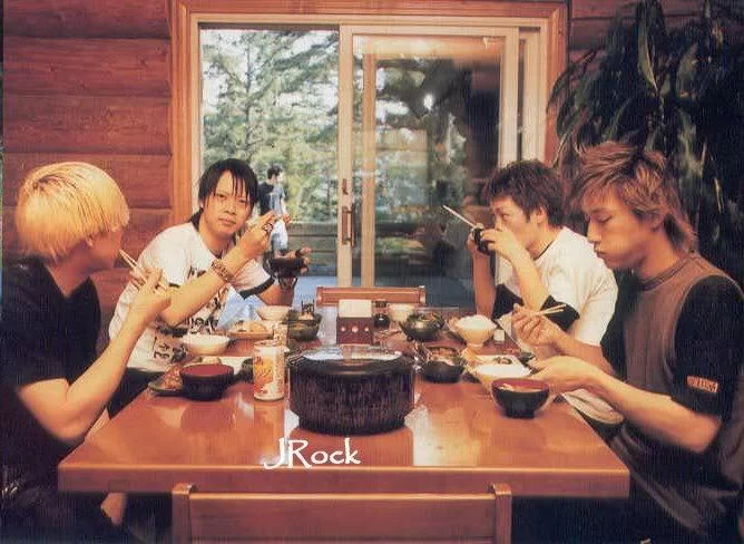mucc09-1.webp