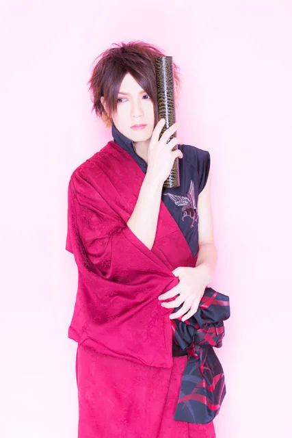 Naoto-d-3Dout-39367590-427-640.webp