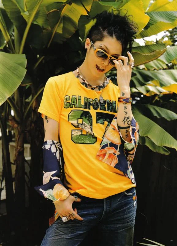 neogenesisautumn05miyavi109dv-1.webp