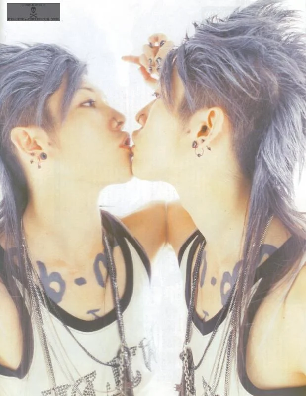 novmiyavi14qd2-1.webp