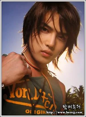 omfgggg3sm-1.webp