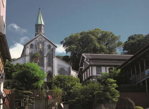 oura-cathedral.webp