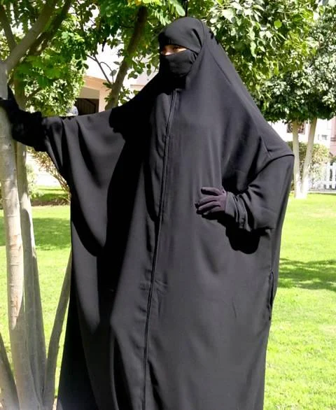 overhead_abaya_ha30-1.webp