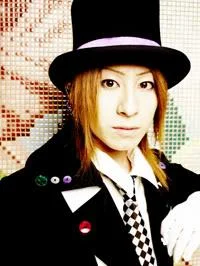p_teruki_2-1.webp
