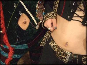 peaceblacktummy-1.webp