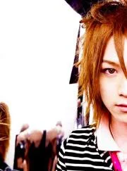 prof_taku2-1.webp