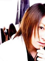 prof_teru2-1.webp