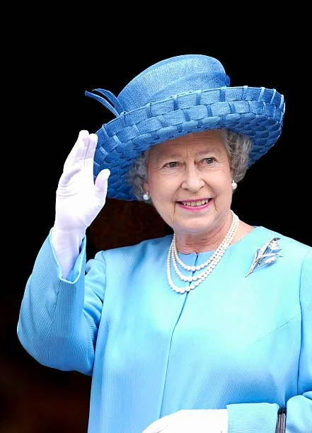 queen_bzp5.jpg