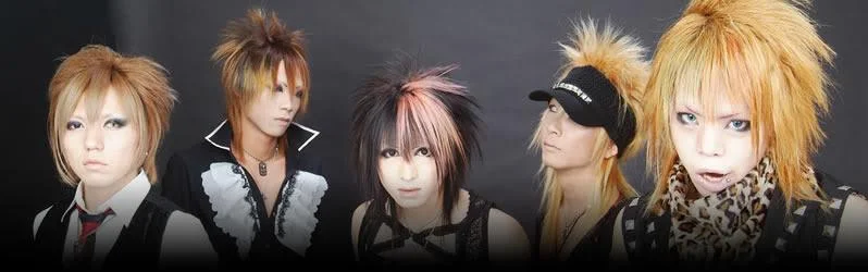 r15header-1.webp