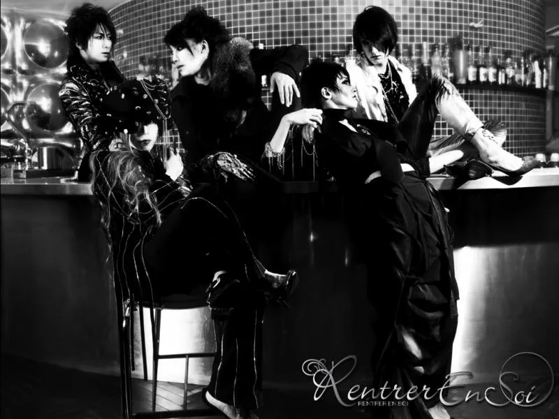 res12bw-1.webp