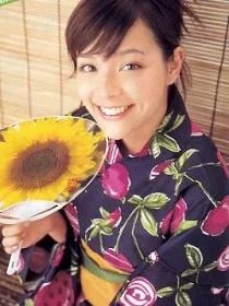 rosakato126328-1.webp