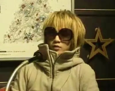 RUKIinNECjpgt1226696161-1.webp