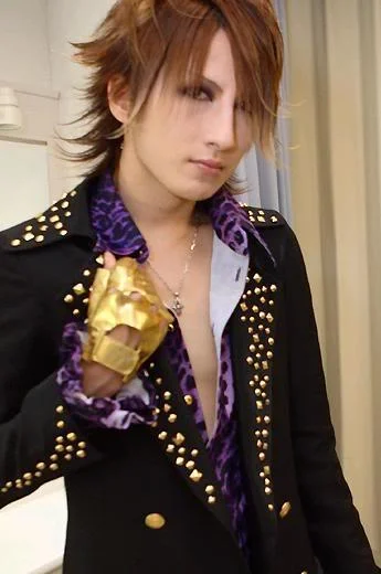 saga-1.webp