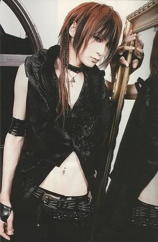 saki-1.webp