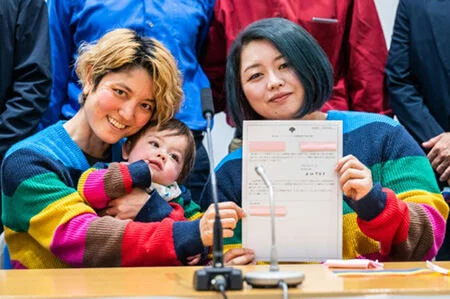 same-sex-couples-tokyo.jpg
