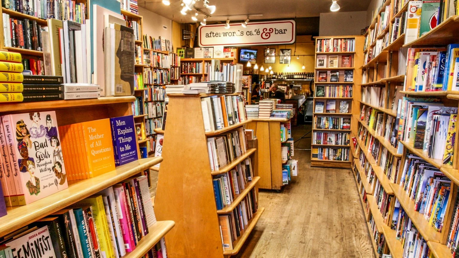 SFD_Bookstore_Bars_Kramerbooks_CR_courtesy_Kramerbooks_2520x14202-1536x866.webp
