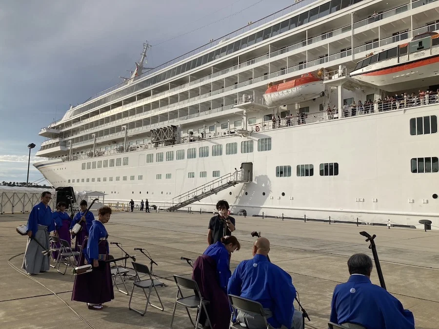 ship2.webp