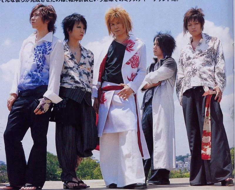 shortassIzumi-1.webp