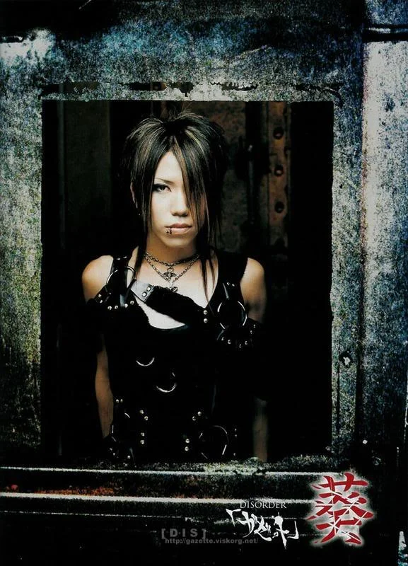 shoxx012-1.webp