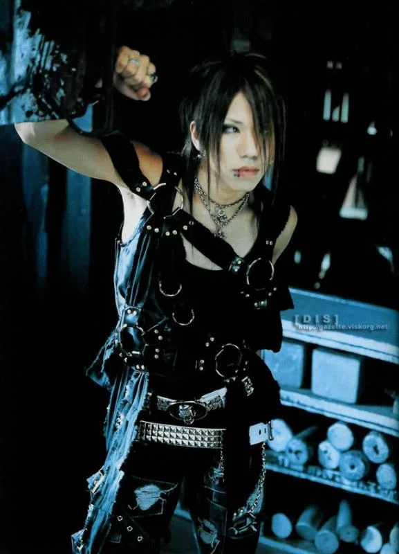 shoxx013-1.webp