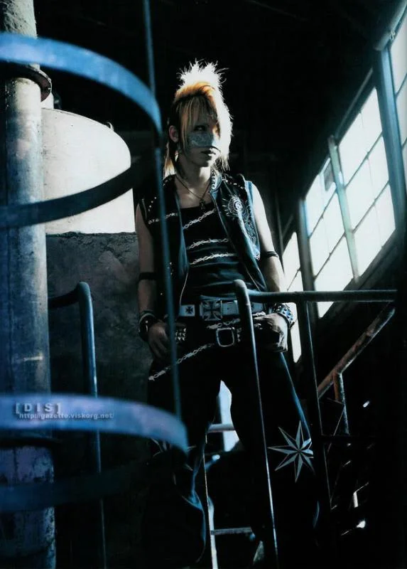 shoxx015-1.webp
