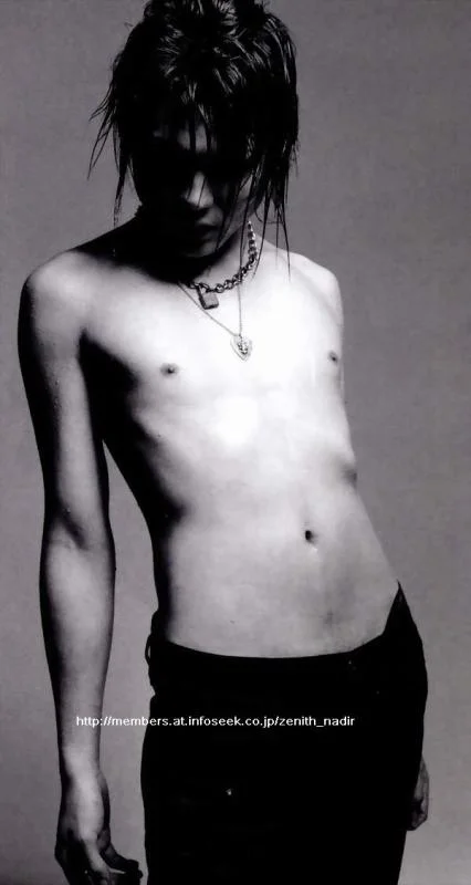 shoxx0204niya3kp0-1.webp