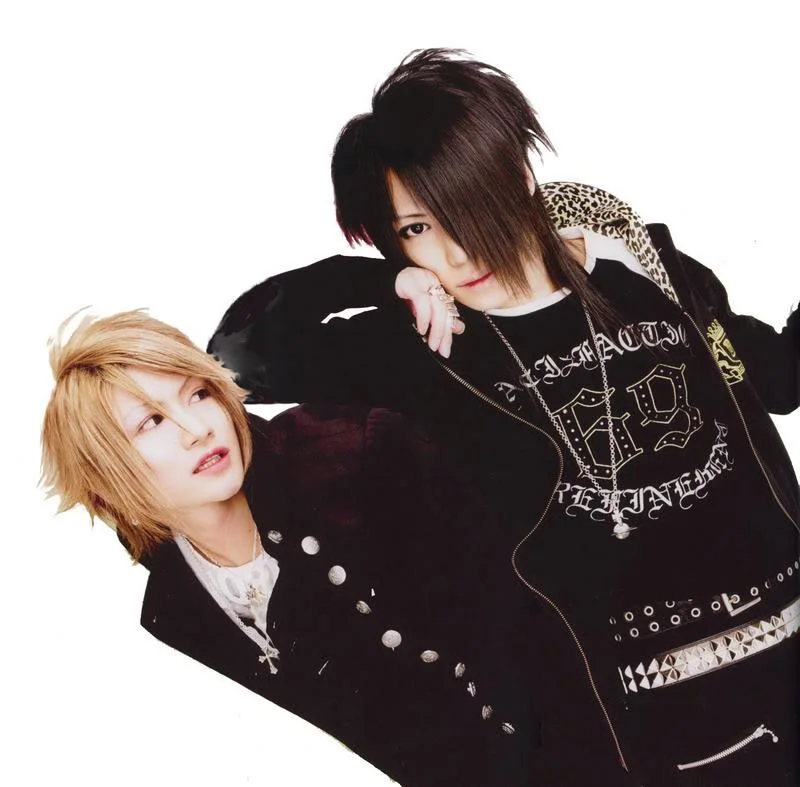 shoxxbis16may2007ancafelm8fake-1.webp