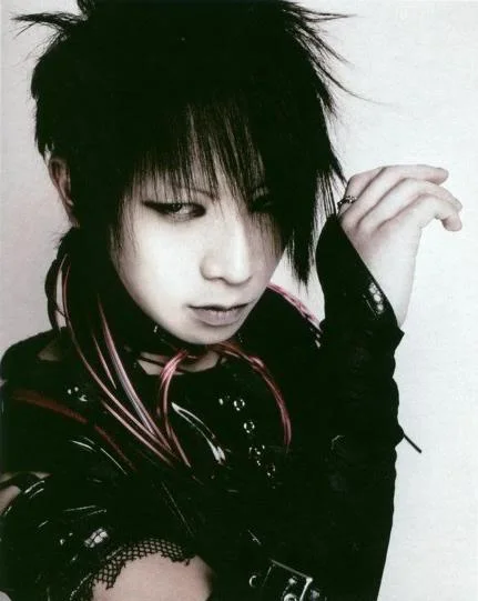 shoxxdec05_yuusuke-1.webp
