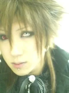 shun13mar2006-1.webp